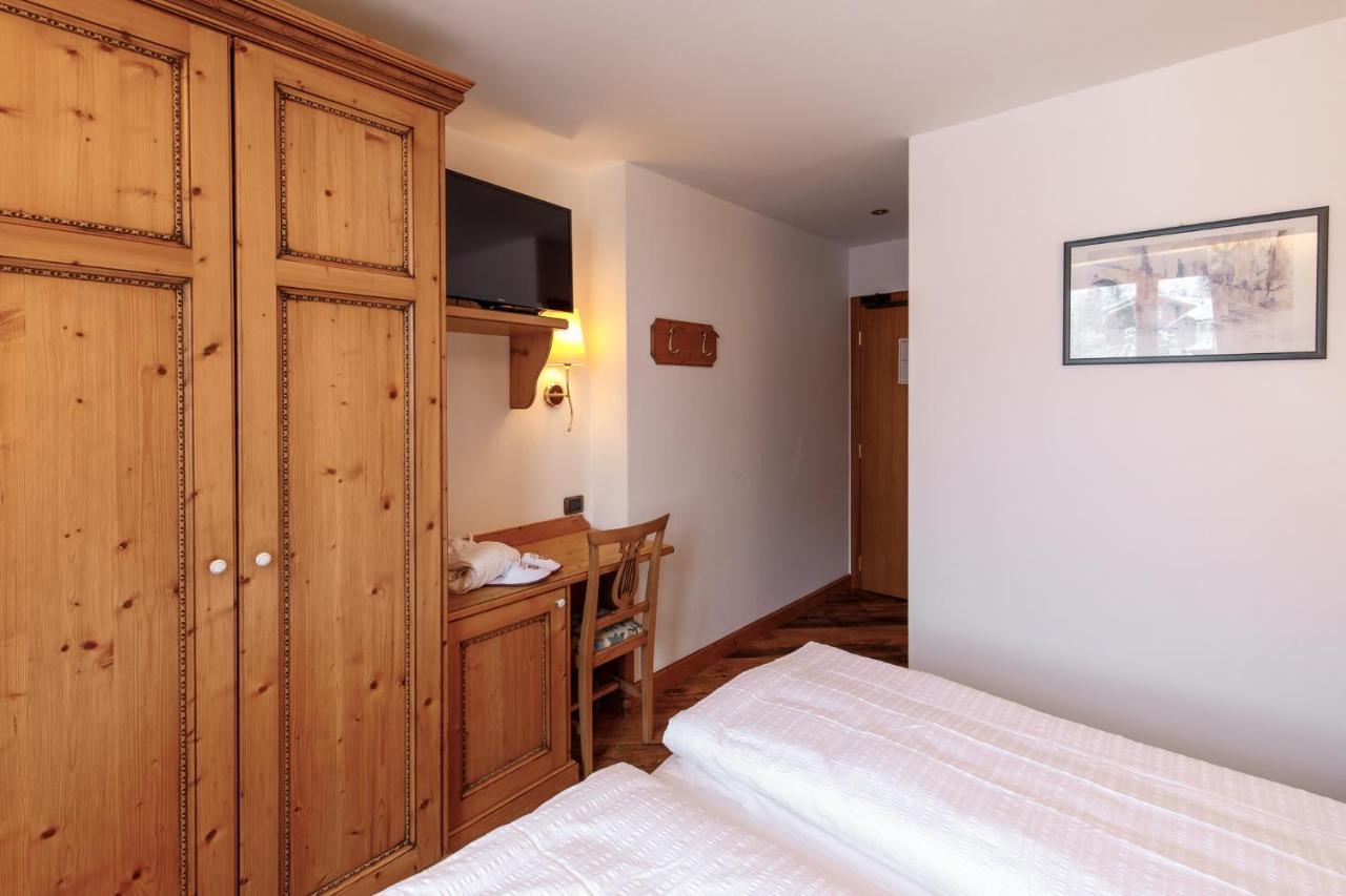 Hotel Belvedere San Martino Di Castrozza Buitenkant foto